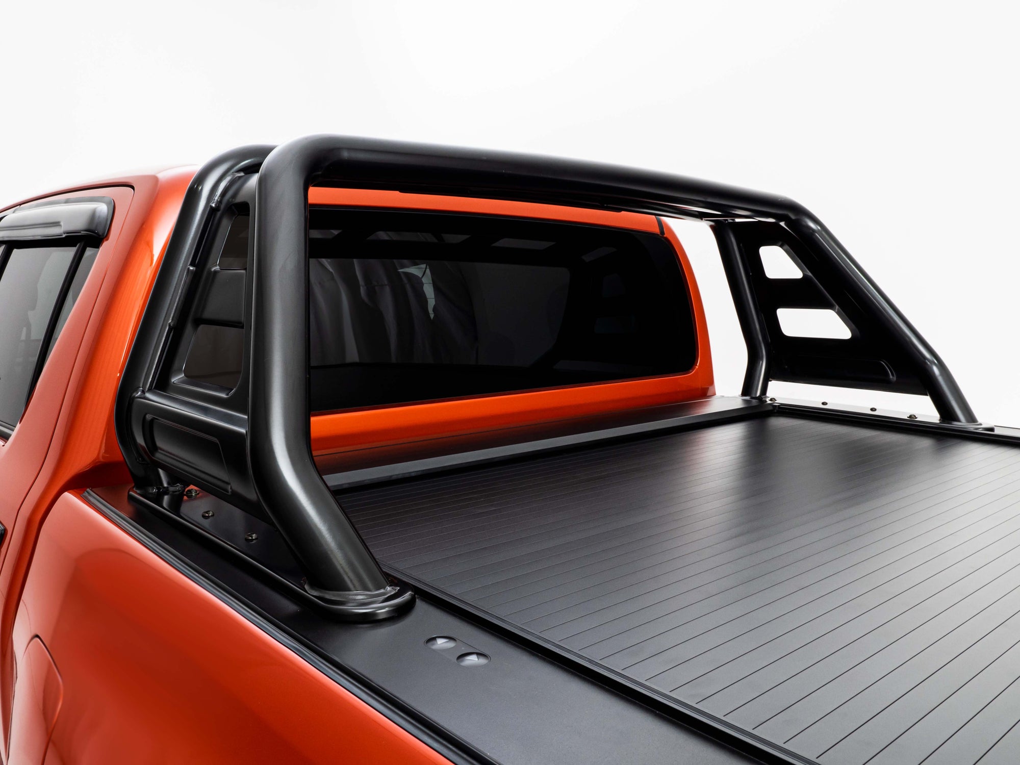 Dual Cab Toyota Rogue-Rugged-Rugged X - Roll R Cover with sports bar mounting kit Series 3 - Xtreme Ute Worx