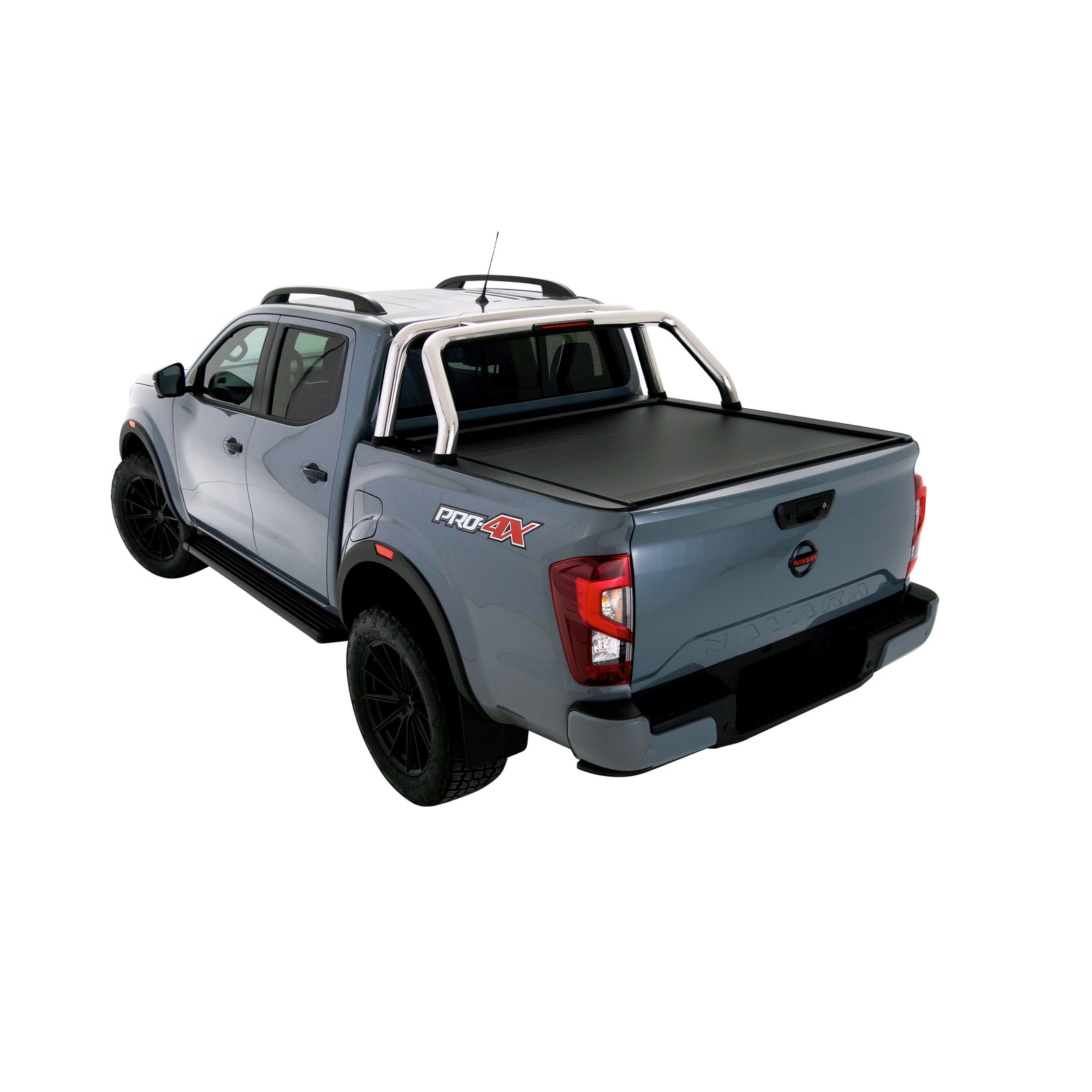 Dual Cab Nissan Navara MY21 with silver sports bar Series 3 - Xtreme Ute Worx